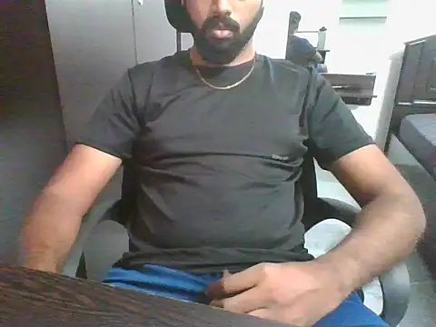 lovelyakash69 online show from October 26, 5:20 am