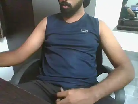 lovelyakash69 online show from October 1, 3:43 am