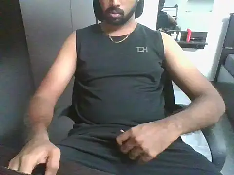 lovelyakash69 online show from March 17, 11:24 am