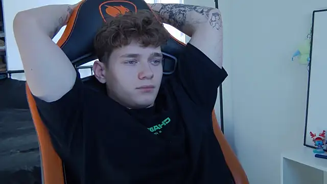 DanyDavis online show from October 9, 8:52 am