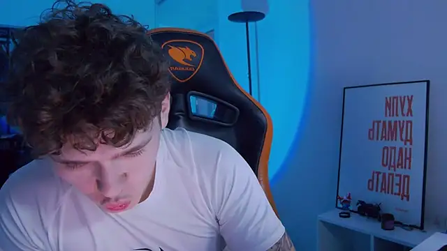 DanyDavis online show from October 18, 1:27 pm