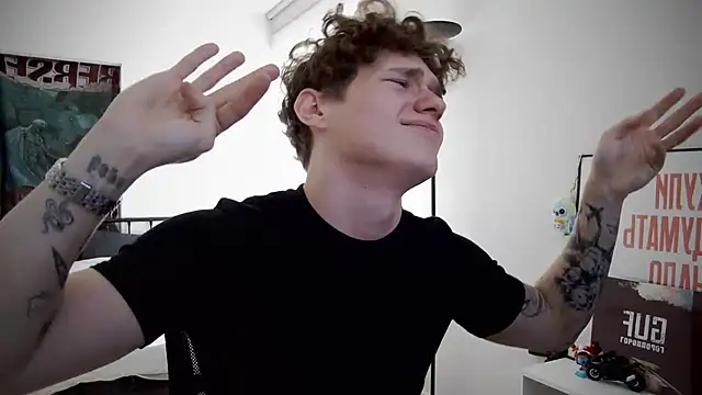 DanyDavis online show from September 17, 8:37 am