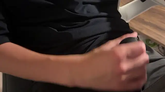 Snapshot of satoshi1008 chatting on October 11, 4:11 pm satoshi1008 online show from October 11, 4:11 pm