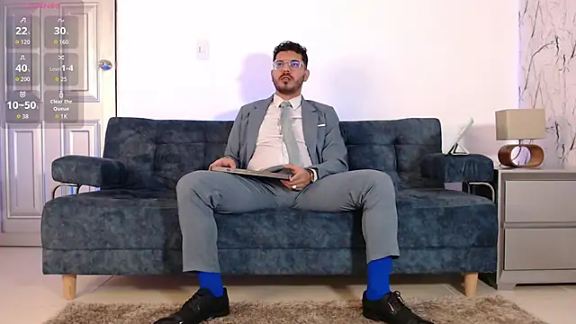Snapshot of samuelcoopeer chatting on October 20, 2:10 pm samuelcoopeer online show from October 20, 2:10 pm