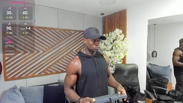Snapshot of MarcusBlack_ chatting on October 20, 11:36 am MarcusBlack online show from October 20, 11:36 am