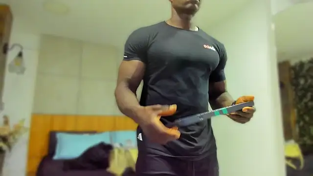 MarcusBlack  online show from March 3, 11:39 am