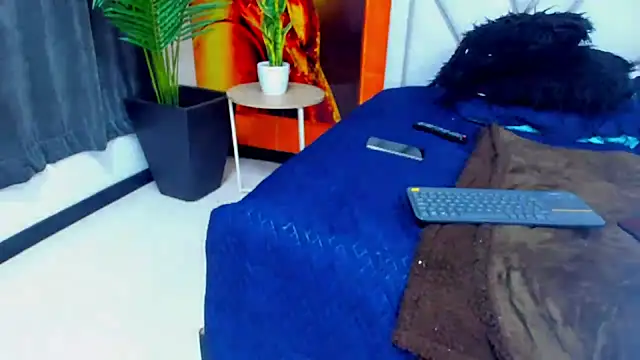 owen-stone online show from February 21, 12:00 am