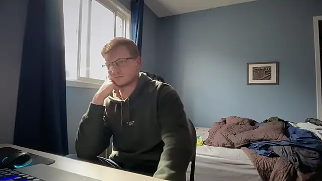 lustylyndon online show from May 13, 4:26 pm