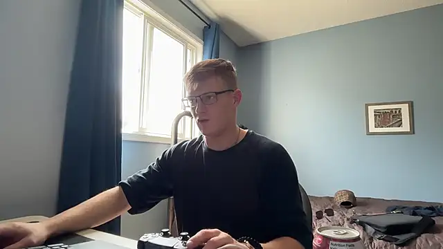 lustylyndon online show from June 13, 6:17 pm