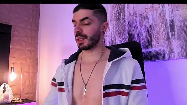 AxelThompson  online show from September 9, 11:31 am