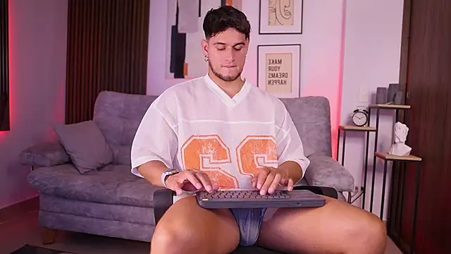 DaviesBrown online show from September 21, 9:59 pm