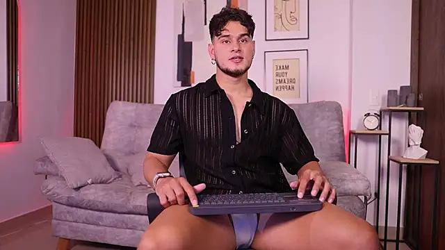 DaviesBrown online show from October 3, 8:58 pm