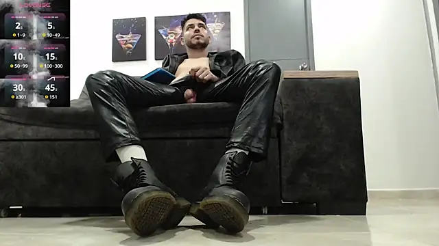 mackdaniels online show from April 7, 3:28 am