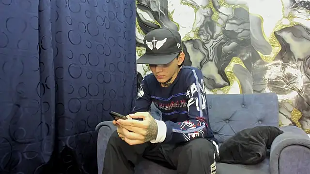 StraightBoy Nick online show from June 1, 4:02 am