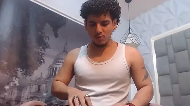 Xfire boy69 online show from March 5, 6:26 pm