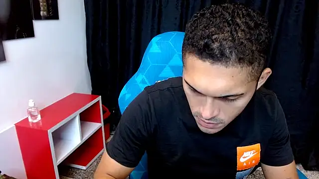 Derek Storm  online show from December 21, 12:57 pm