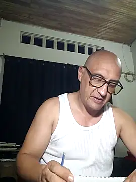 Snapshot of jorge406 chatting on October 21, 12:47 am jorge406 online show from October 21, 12:47 am
