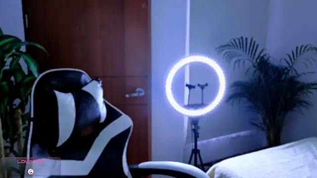 taichi bluy online show from October 6, 8:57 pm