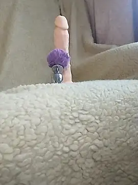 peepformance online show from September 17, 6:47 am