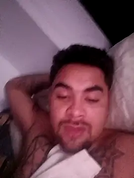 Maximo cum27 online show from April 1, 5:09 am