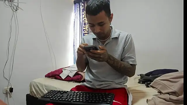  Logan Colton  online show from December 19, 5:21 pm