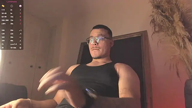 JamesCarter77 online show from October 11, 10:36 pm