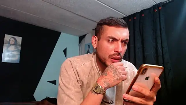 Snapshot of malek_xarx_ chatting on October 21, 2:36 am malek xarx online show from October 21, 2:36 am