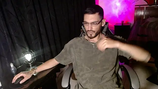 malek xarx  online show from February 10, 2:05 am