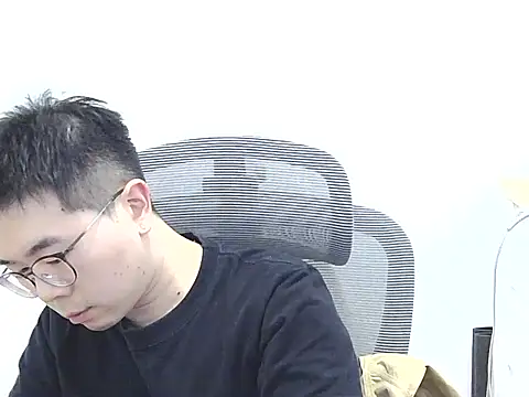 Adzard65 online show from October 29, 3:26 pm