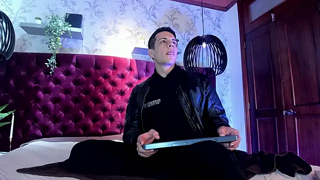 Dustin Sonne online show from November 21, 3:38 am