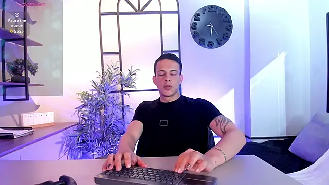 Dustin Sonne online show from September 24, 3:50 am