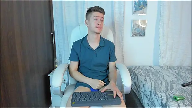 ThiagooJames online show from September 23, 12:21 am