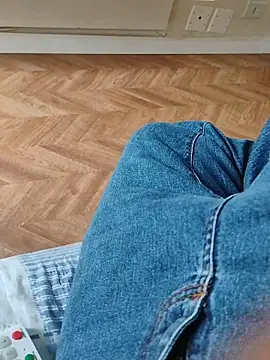 LeoMaduroSP online show from November 4, 4:08 pm