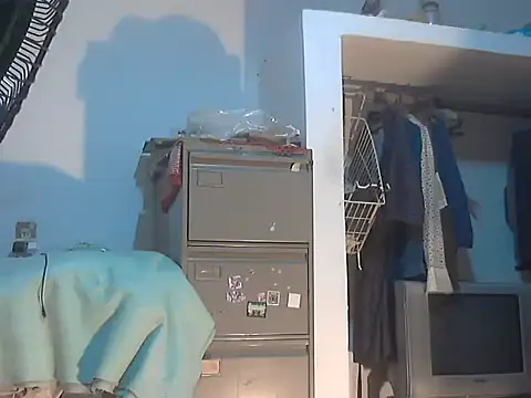 alej90 online show from March 20, 6:17 am