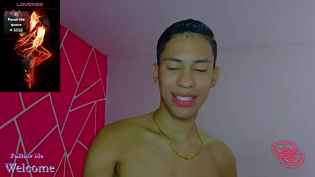 dylan apol0 online show from December 15, 1:02 am