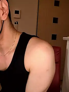 kqitooo online show from March 27, 5:55 am