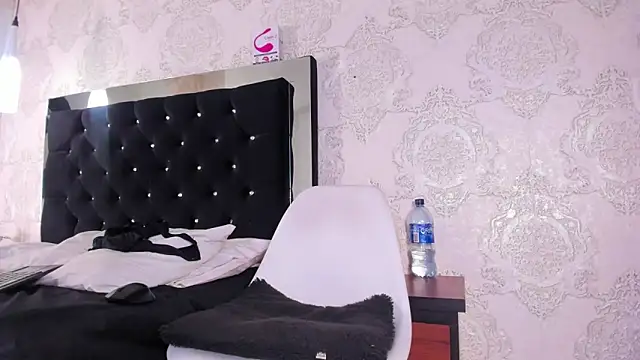 Snapshot of ThiagoBlaze chatting on September 11, 3:38 am ThiagoBlaze online show from September 11, 3:38 am