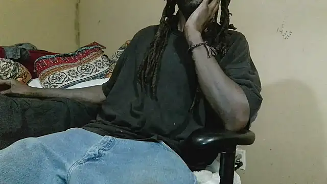 EYEzIAM online show from April 17, 4:48 am