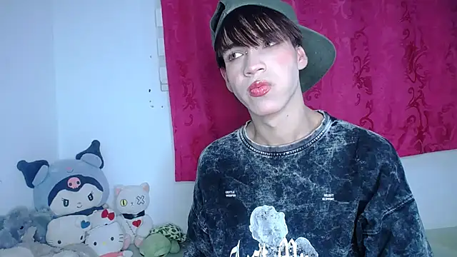 lucky stricke online show from November 18, 3:43 am