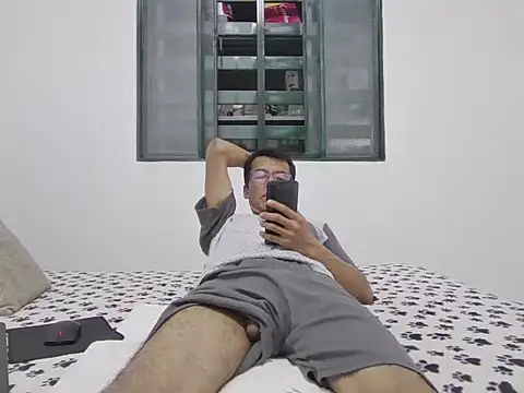 skinnylatino51 online show from September 14, 1:18 am