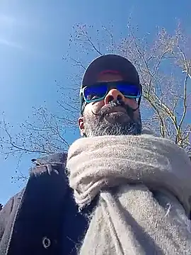 frenchblackc31 online show from March 1, 10:37 am