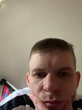 macho1347 online show from April 4, 2:14 pm