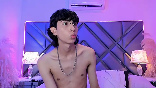 Milan LewisS online show from February 9, 1:16 pm