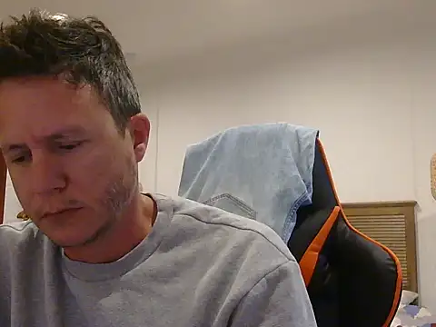 TroyDieselXXX online show from March 2, 5:19 am