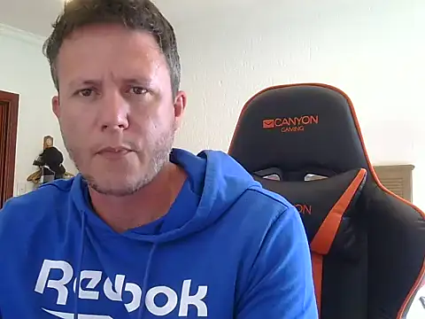 TroyDieselXXX online show from March 4, 7:48 am