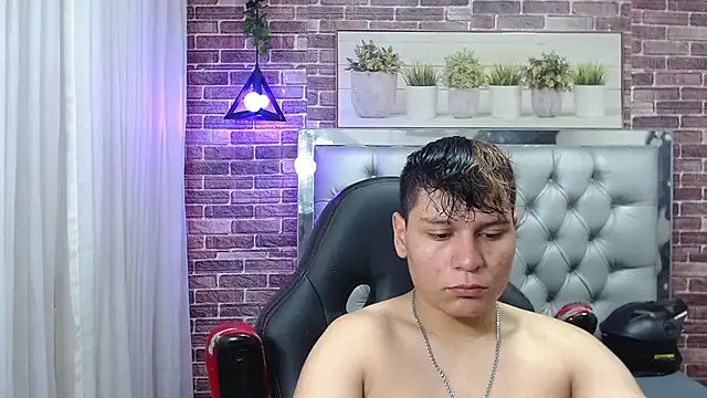 dondanys online show from October 16, 7:44 pm