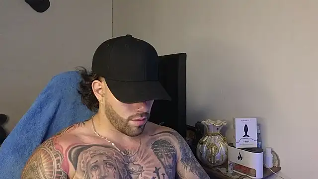 Ades Lowe online show from March 29, 9:53 am