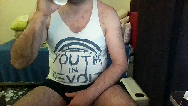 st206boy online show from April 18, 11:37 pm