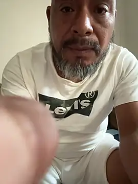 julio p online show from February 15, 6:08 am