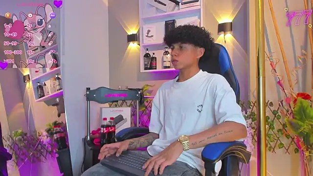  taylor black online show from July 2, 7:09 pm